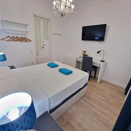 Flor Bed & Breakfast 3*