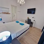 Flor Bed & Breakfast 3*
