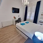 Flor Bed & Breakfast
