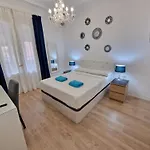 Flor Bed & Breakfast 3*